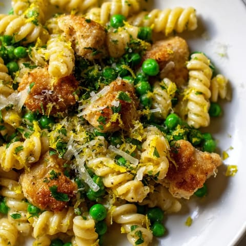 Garlic Butter Chicken & Pea Pasta